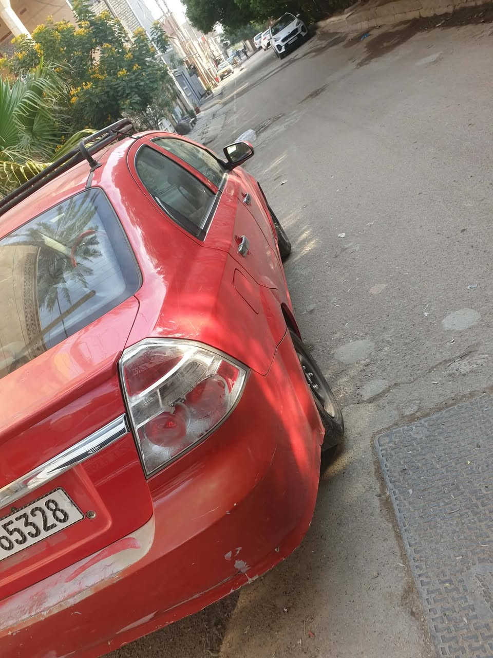 السلام عليكم افيو ٢٠١٠ ماشية ١٢٥ الف  حقيقي كير مكينة مكفولات تدفئه تبريد شغالات كل كهربائياتها شغالة حادثها جاملغ أمامي جهة الصدر  بدون دواخل باسمي رقم انكليزي هزه جديدة تخم تاير جديد ترهم مراوس بكوري حسب القناعة وانطي فرق 
السعر ((((٥٩ )))) وبيها مجال قليل
 العنوان بغداد 

***********  
ابو ريان
