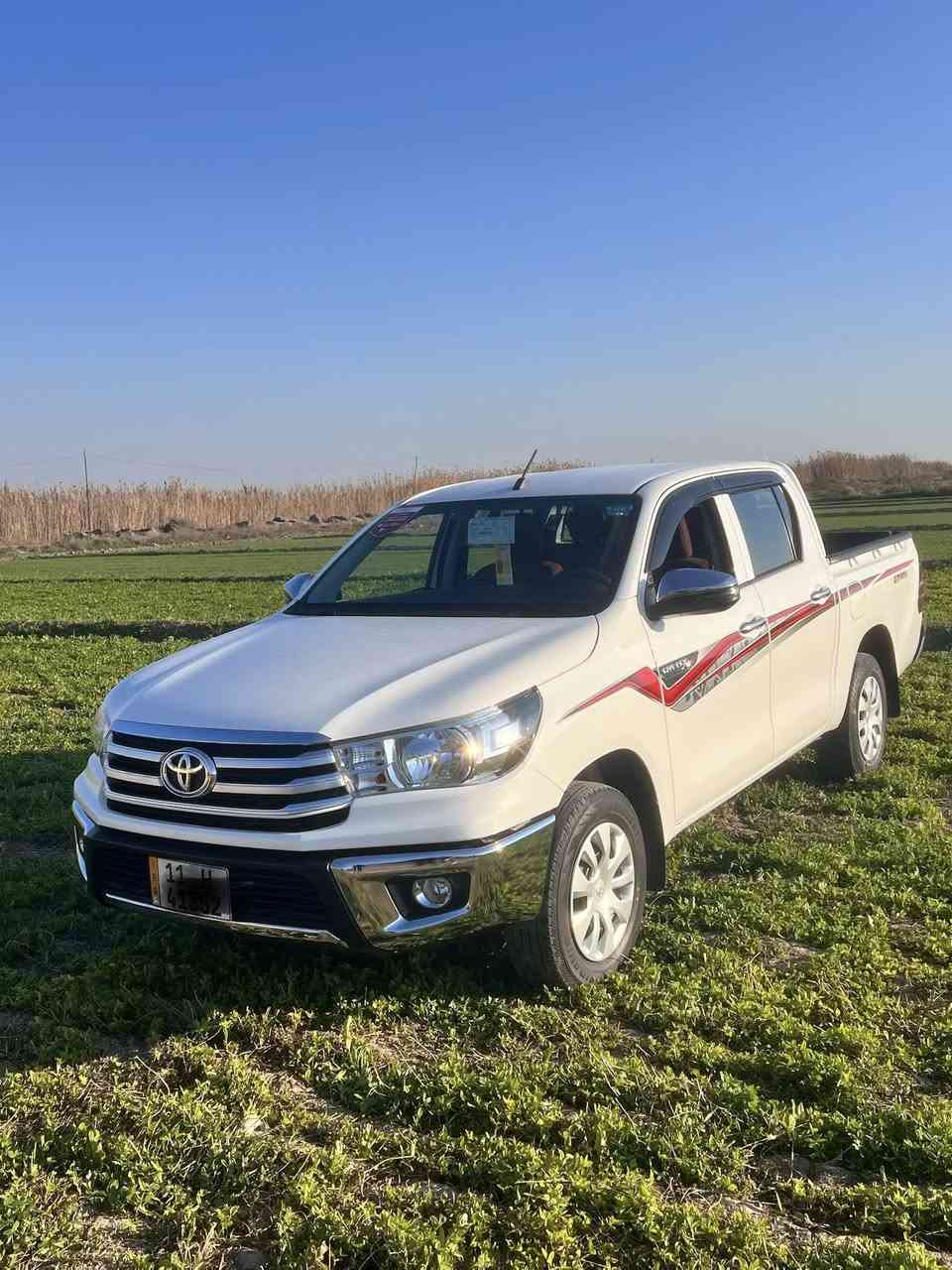 سلام عليكم تيوته هايلوكس 2700 كير عادي رقم بغدادسياره جديده معنه الكلمه ماشيه 6 الف بعده بوضع الشركه مكان السياره بغداد
مواصفات معروفه شاشه بنيد جكات تحكمات 
ام الضمان  السعر 262
لاستفسار***********
