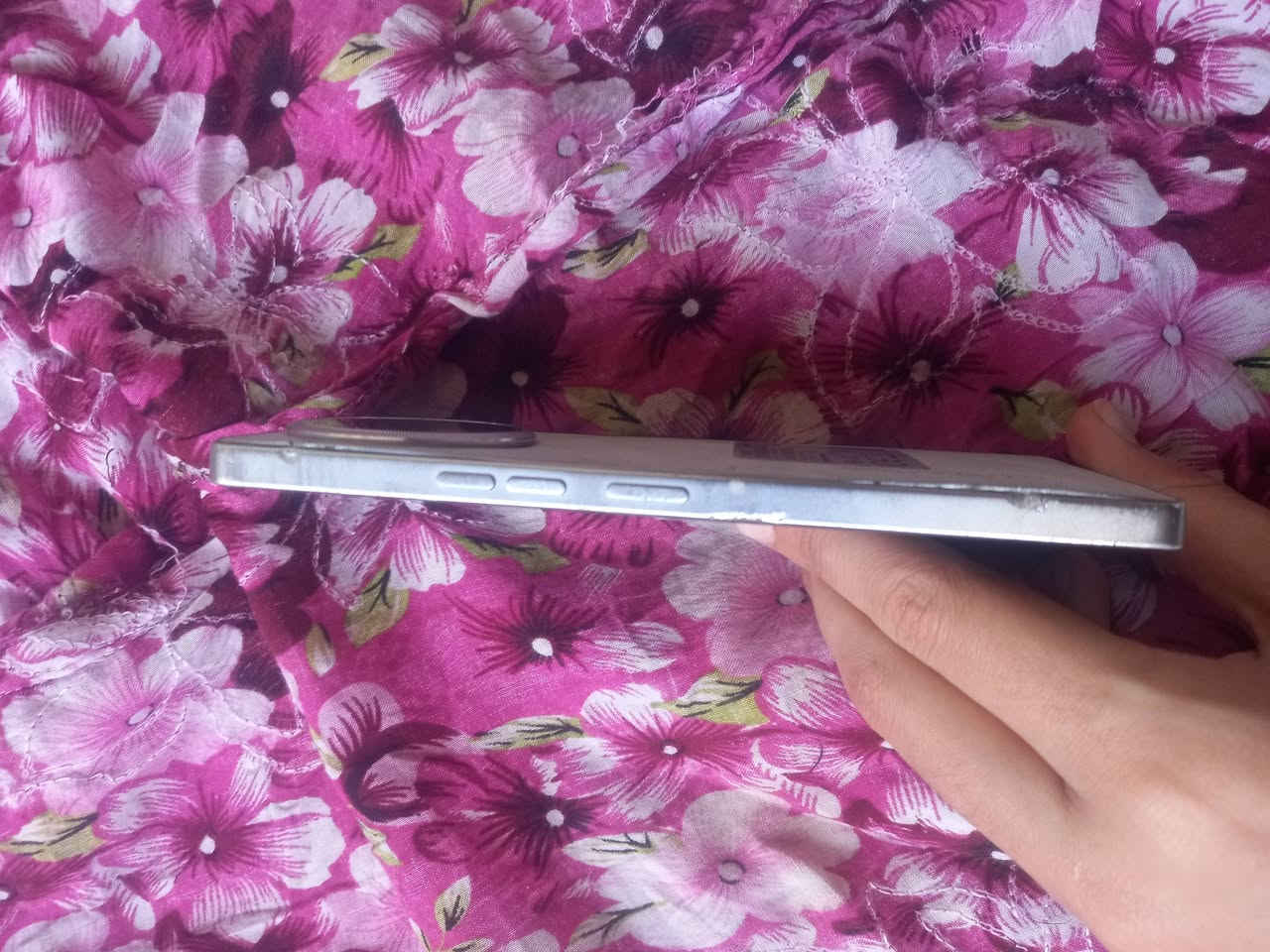سلام عليكم تكنو كامون 30 برو 5G
ذاكرته 256 جهاز عاطل لبورد قيم واخذ متواجد خاص


**إذا كنت صاحب هذا الإعلان وتريد حذفه لأي سبب، رجاءا أرسل رسالة إلى الدعم الفني**