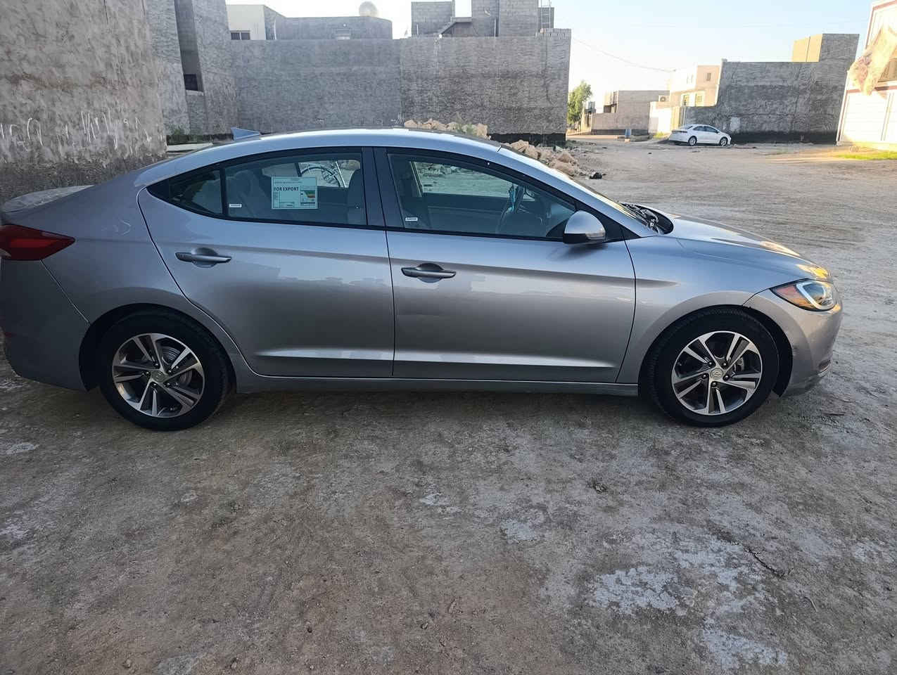 سلام عليكم 
النترا موديل ٢٠١٧دوش 
واردامريكي  بارد فقط شبر في   صندوق فقط 
صبغ البونيد بسبب الجراد 
ليبل واحد السياره 
كير محرك شرط 
معلي كازكت لن دوانز معروف  الأمريكي 
تخم تاير جديد 
حداديه جديده 
أدامه كامله للمحرك من نوزل بلك فيت بم كلاص كله موبز سياره ستخدام شخصي فقط كل نقص مابيها 
مكان سياره  رمادي 
السعر 120وبيها مجال شي قليل 
الاتصال ***********
