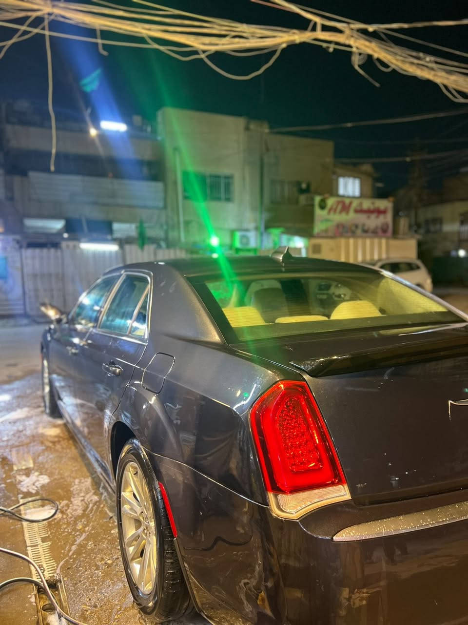 السلام عليكم اوباما 2018 اصل  ماشية 92 الف حقيقي استخدام شخصي السيارة خير من الله صدر خلفي امامي كلة جديد تخم تاير ويل مكسيكي اصلي السيارة جاهزة من كل النواحي العنوان بغداد الحادث قطعة وحدة تبديل البنيد حادث شطح البدنة ما مفتوحة *********** اللون كحلي
