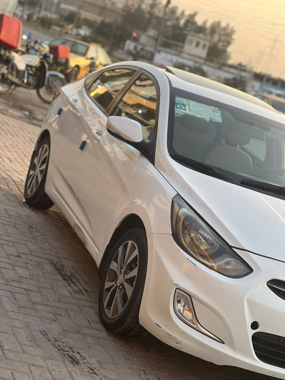 اكسنت خليجي موديل 2015 رقم بغداد كير محرك مكفول تخم تاير فول مواصفات بيهه فقط بارد قليل مكفوله كفاله عامه محرك 1600 مكان السياره بغداد الدوره سعر 113 وبيهه مجال هاتف *********** الاتصال على الرقم اني مكلف بالنشر
