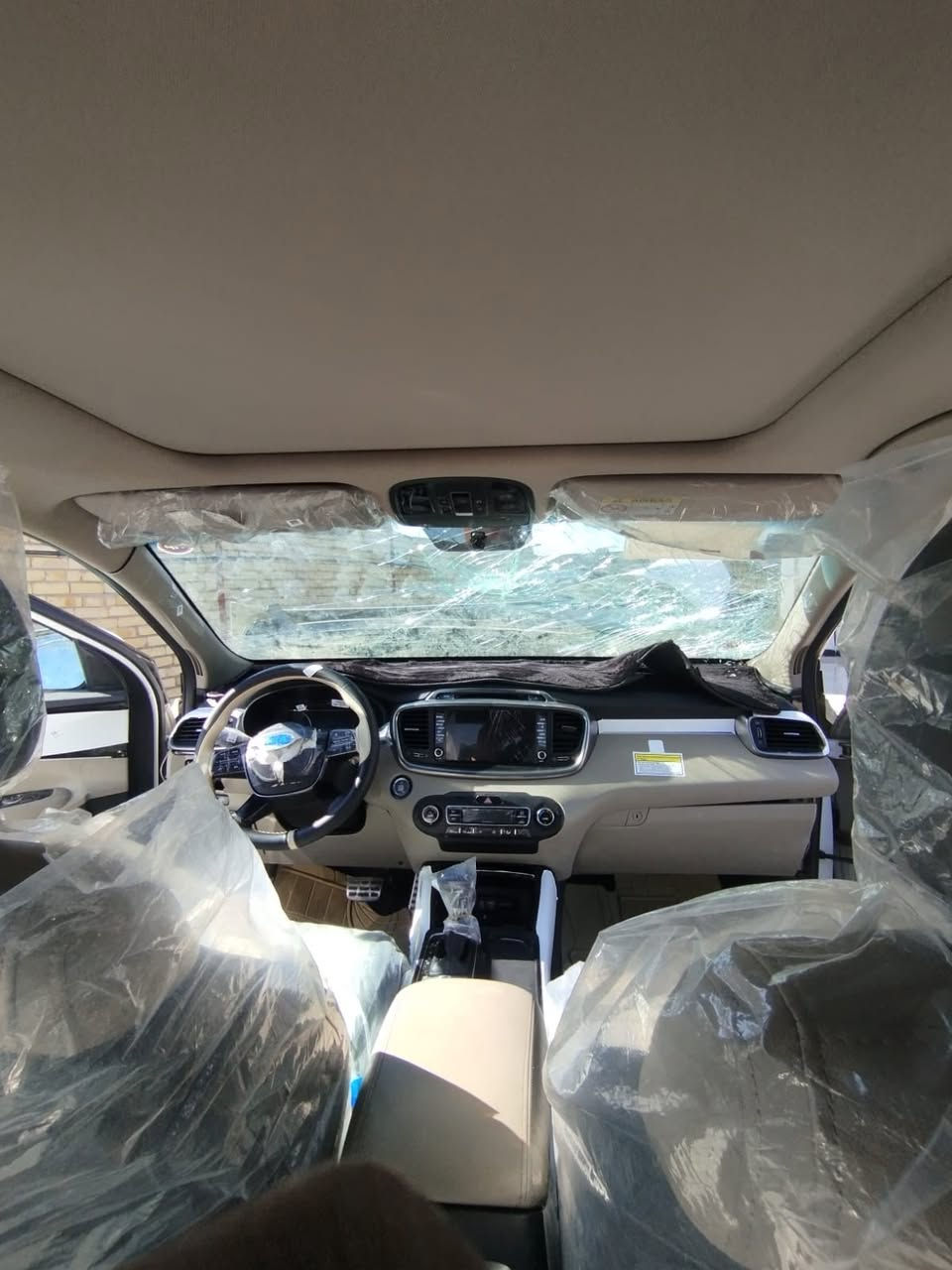 للبيع سورنتو 2020 رقم بغداد بأسمي ماشي 40 الف السيارة مكفولة عدا الحادث للإستفسار ***********
 ***********
