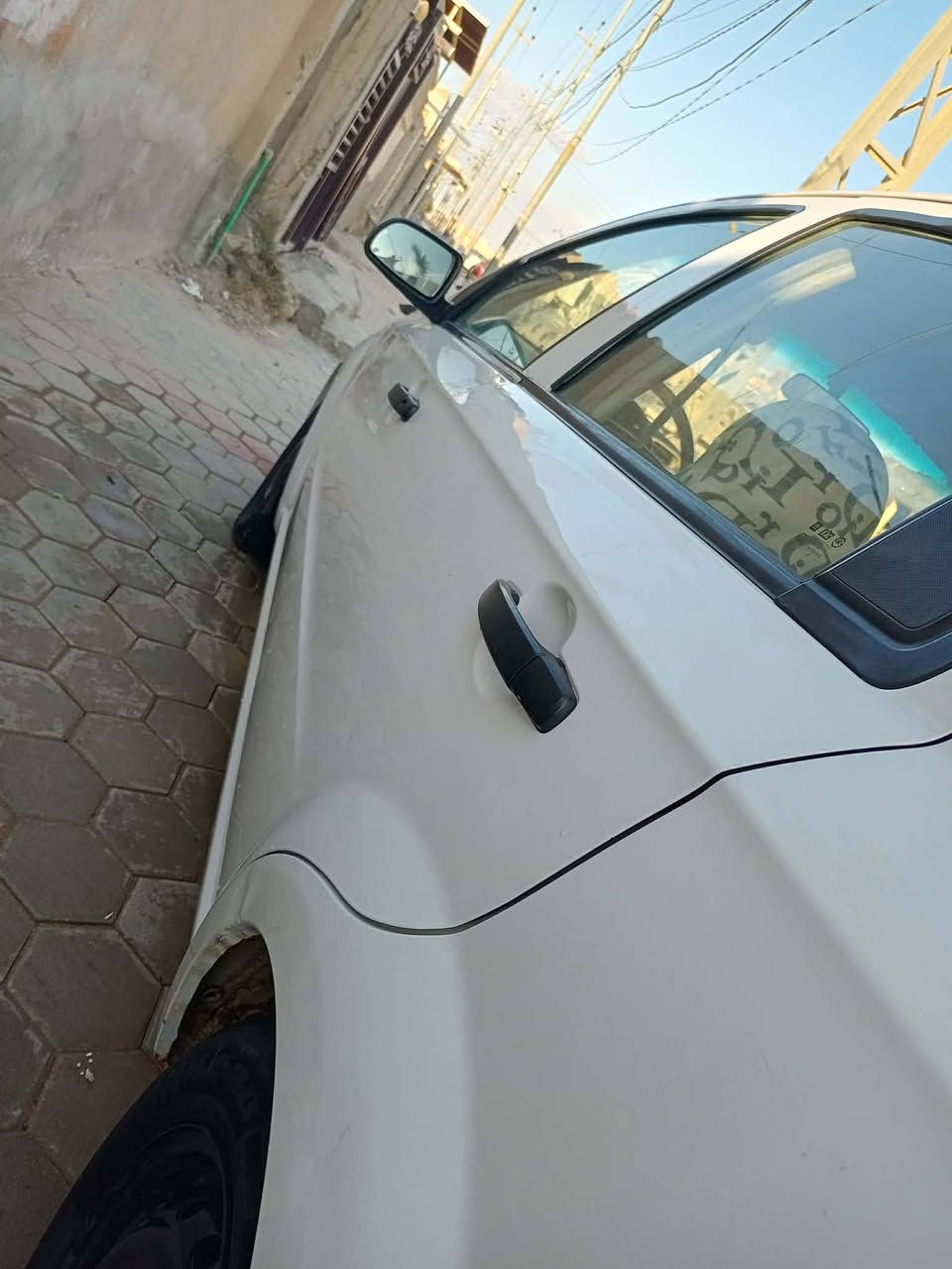 اڨيو مديل 2010 مكينه مفتوح كير اتوماتيك حداديه جاهزه بيه قبق جنطه  رقم ذي قار مشروع  السعر 68 بيه مجال  مكان سياره ديوانيه  ***********
