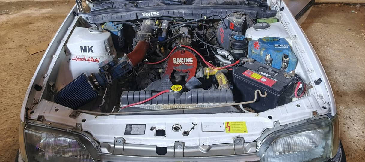 أوبل اوميكا موديل ١٩٩٢ 
المكينه ألفين كير عادي 
سياره بلادي وكامله من كل شيء من دواخل ودوشمه 
عنواني حي اور 
السعر ٤٣ وبيها مجال 
أي استفسار الاتصال على الرقم ***********
