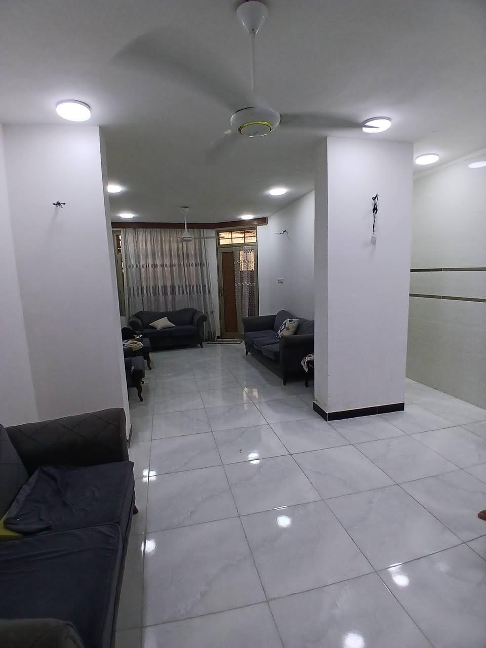 🔷. سلام عليكم
🔴مشتمل. للبيع.  المساحة100 متر 

🔴الواجهه 5

🔴 والنزال 20.

🔴بناء سنه2025

🔴يحتوي على  مدخلين أستقبال مطبخ حولى      

🔴يحتوي على غرف عدد خمسة غرف نوم  

🔴بناء فول درجه اولى عدد الحمامات 3

 🔴آلموقع القاهرة الاولى شارع المدارس الفرع المقابل مدرسة الرصافي 

🔴توجد نقوصات بسيطة  الوجهة غير مكتملة+ تغليف الدرج 
🔴 للاستفسار الاتصال على 

***********📞☎️
