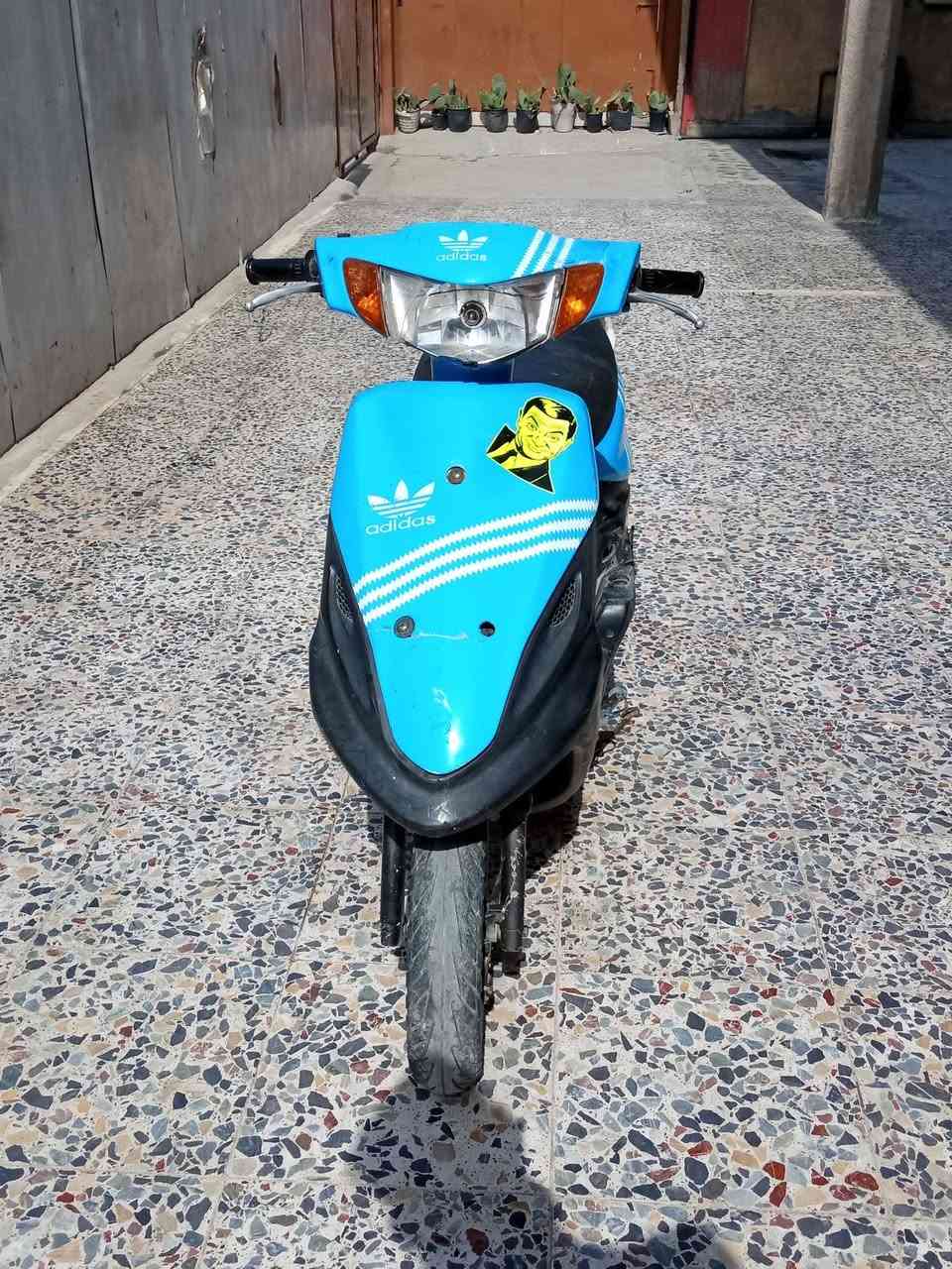 سلام عليكم دراجه ماكس قجمه مكينه برغي مامفتوح بيه شلعه معدل تاكل لكاع اكل لاتنقيص ولاتبخير دراجه ناعمه نقصه بس شخاطه وضل تشتغل سلف هندر دوسه وحده مكاني الرئسه مال العبيدي سعر 425 وبيه مجال رقم ***********
