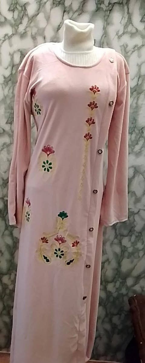 دشداشة قديفه درجه اولى
سعر القطعى 8.000 
القطعتين ب15.000
توصيل بغداد والمحافظات 5 الف 
واتساب ***********
#دشداشه #تنزيلات #تصفيه #الاناقه #قديفه الاناقه
