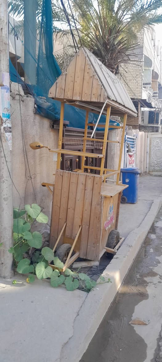 للبيع بدون ترامز وبدون دلال ب300 الف مكان بغداد الحريه للتواصل ***********

