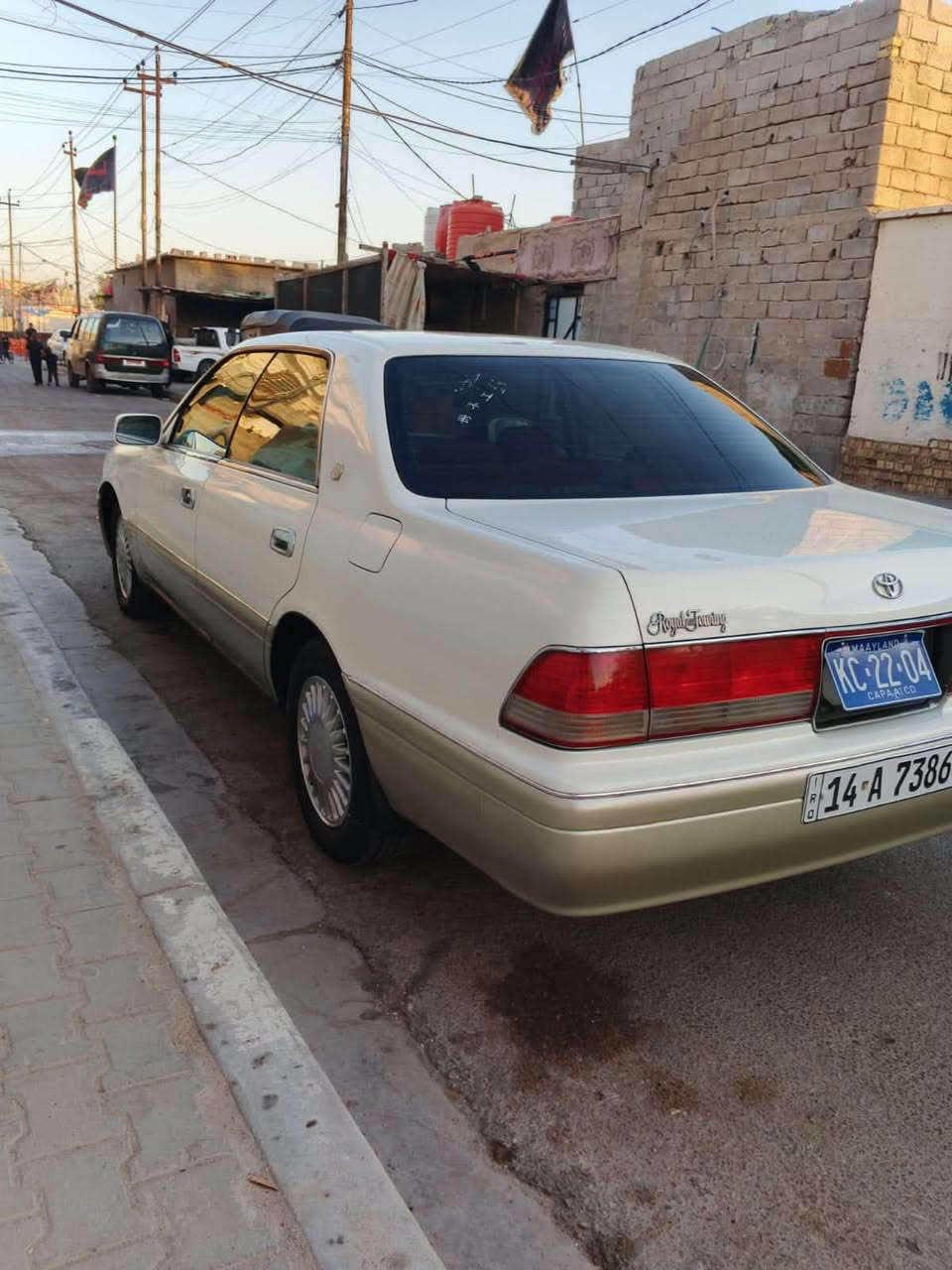 للبيع راس ثور فلات مكينه فيفيتي فيشه وبطل سيارة كفاله من كلشي رقم بصره سيارة تبريد حداديه كله جديد رقم تحويل مباشر السعر 100وبيها مجال 
العنوان بصره انه مكلف بل نشر 
***********
