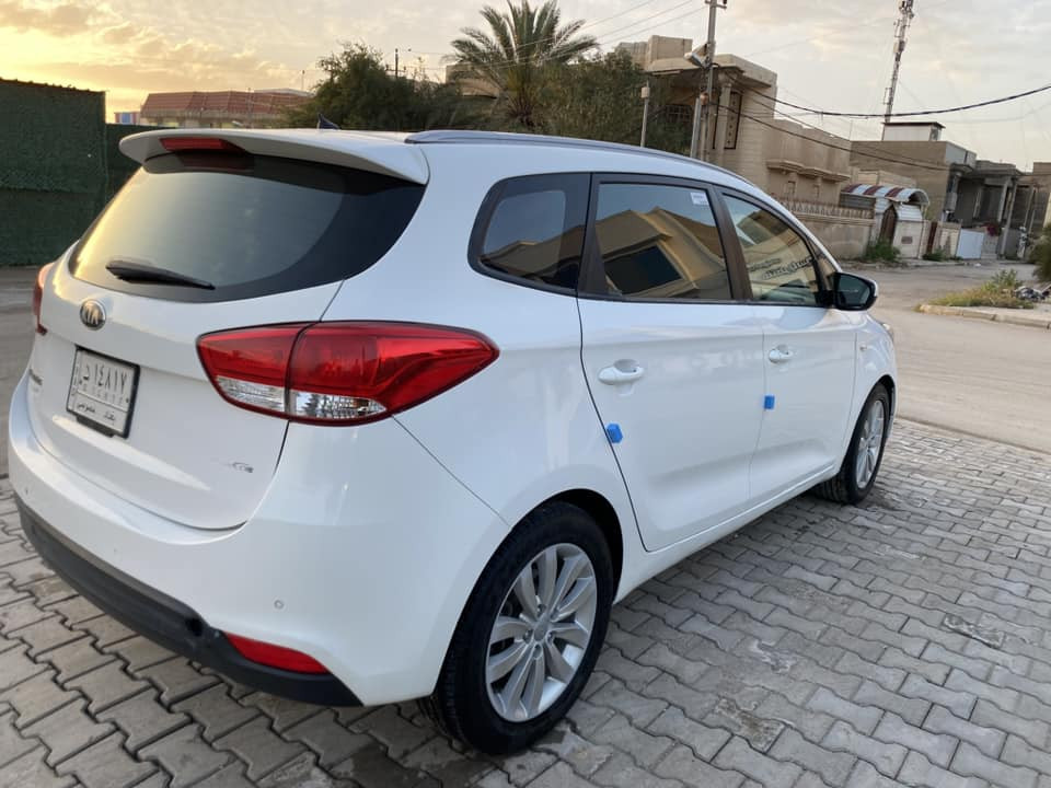 للبيع كيا كارنزا 2014 خليجي 
سياره كفاله عامه ضربه تبديل صبغ فتح جديده سياره 
مكينه كير حداديه تخم تاير تبريد كله شرط  
سياره جاهزه من كلشي تبريد قطعتين حساس امامي خلفي ويل كب تحكم شاشه 7راكب رقم بغداد مشروع وطني بسمنا 
السعر 134 وبي مجال 
***********
مكان السياره السماوه
