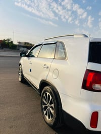 سورنتو ١٣ شكل ١٤ خليجي ٧راكب  ٦سلندر  سعرها ١٨٥ .بيها مجال قليل مكلف ب...