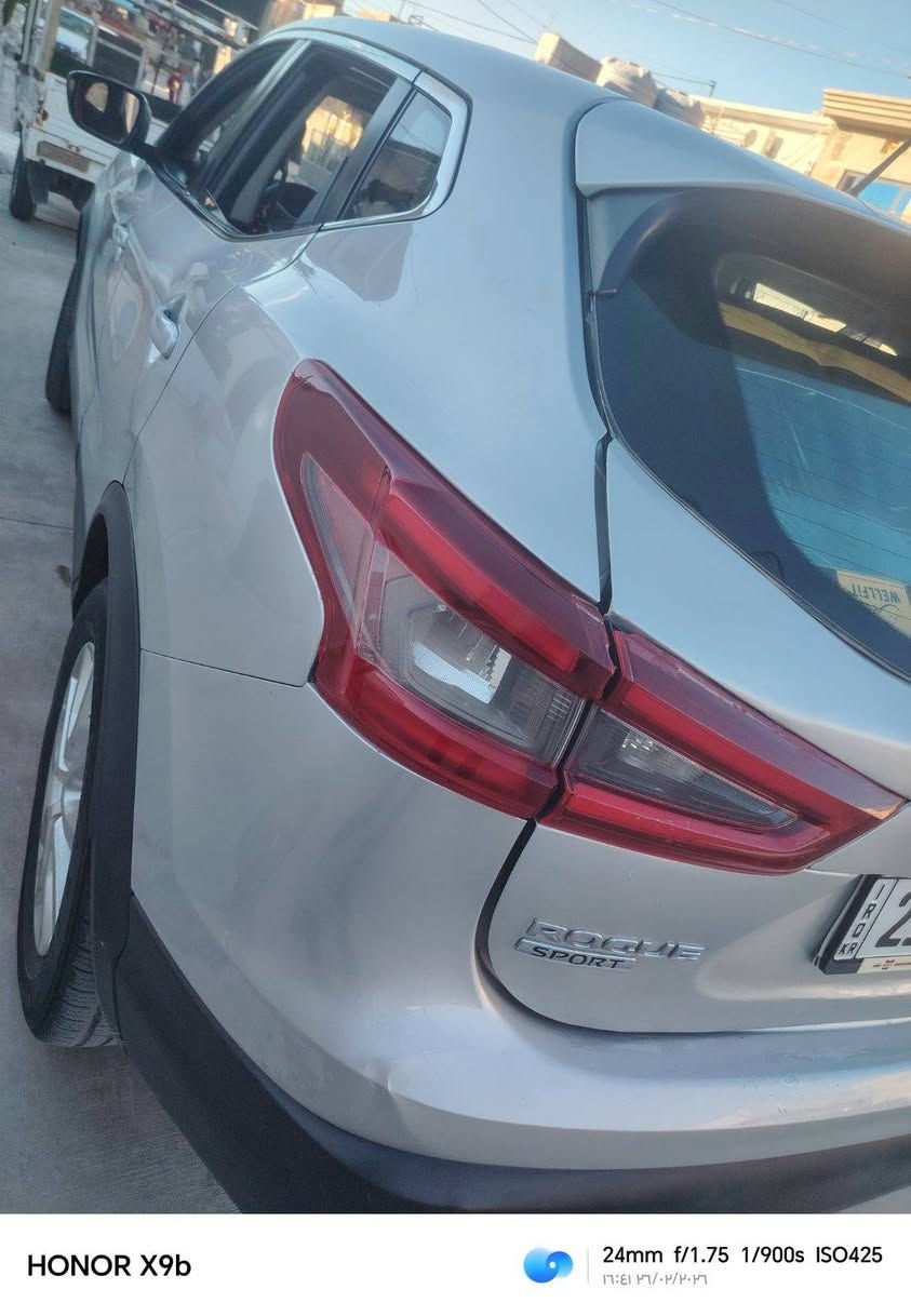 نیسان ڕۆگ  ٢٠٢١مواسه فاتS
ده بل  ئه کسل  ئه کسلی ده ر کراوه
٢پارجه ی  ئه وروپای  هه یه ١پارچه ی  ایره
٤٦ مایل  ڕۆشتوه
بی مه سره فو ته قه و ره قه
سه نه وی  تا ٢٠٢٨ نوییه 
***********
*********** دار بنديهكان, السليمانية
