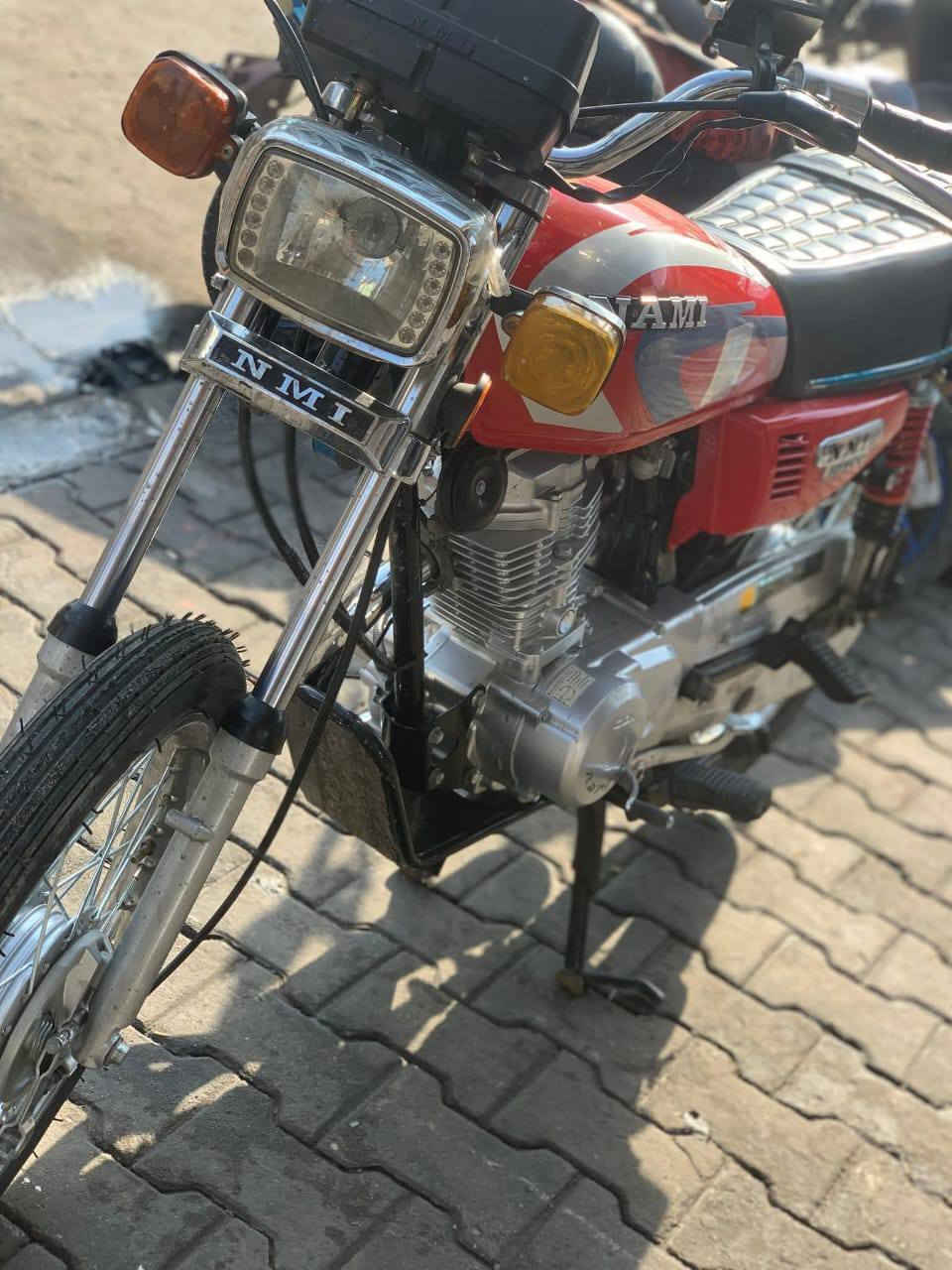 سلام عليكم دراجه تامه رابيدو مديل ٢٢ طالعه ٢٣ دراجه رقم وسنويه تحويل ثاني يوم  كلشي شغال بيها عينه ولايت وأشاير دراجه مفوله مستعجل علا بيعته *********** الشراي يجي المو شراي لا تعبنه وياك سعر 1700 بيها مجال حك الجيه
