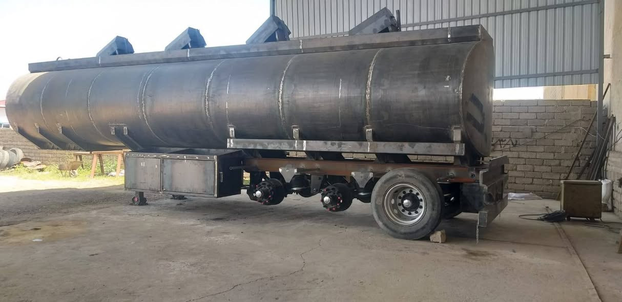 سلام عليكم
صهاريج للبيع 
مواصفات حديد تركي المنشأه 
مجموعه صيني بنز عريض ماركة MR 
حديد 4ملم داخل خارج 
عدد القطوع داخل الصهريج 5 
صبغ هواء كهربائيات درجة أولى  
 العنوان موصل صناعة بازوايا  
*********** 
#حدادة_محمد_خنجر
