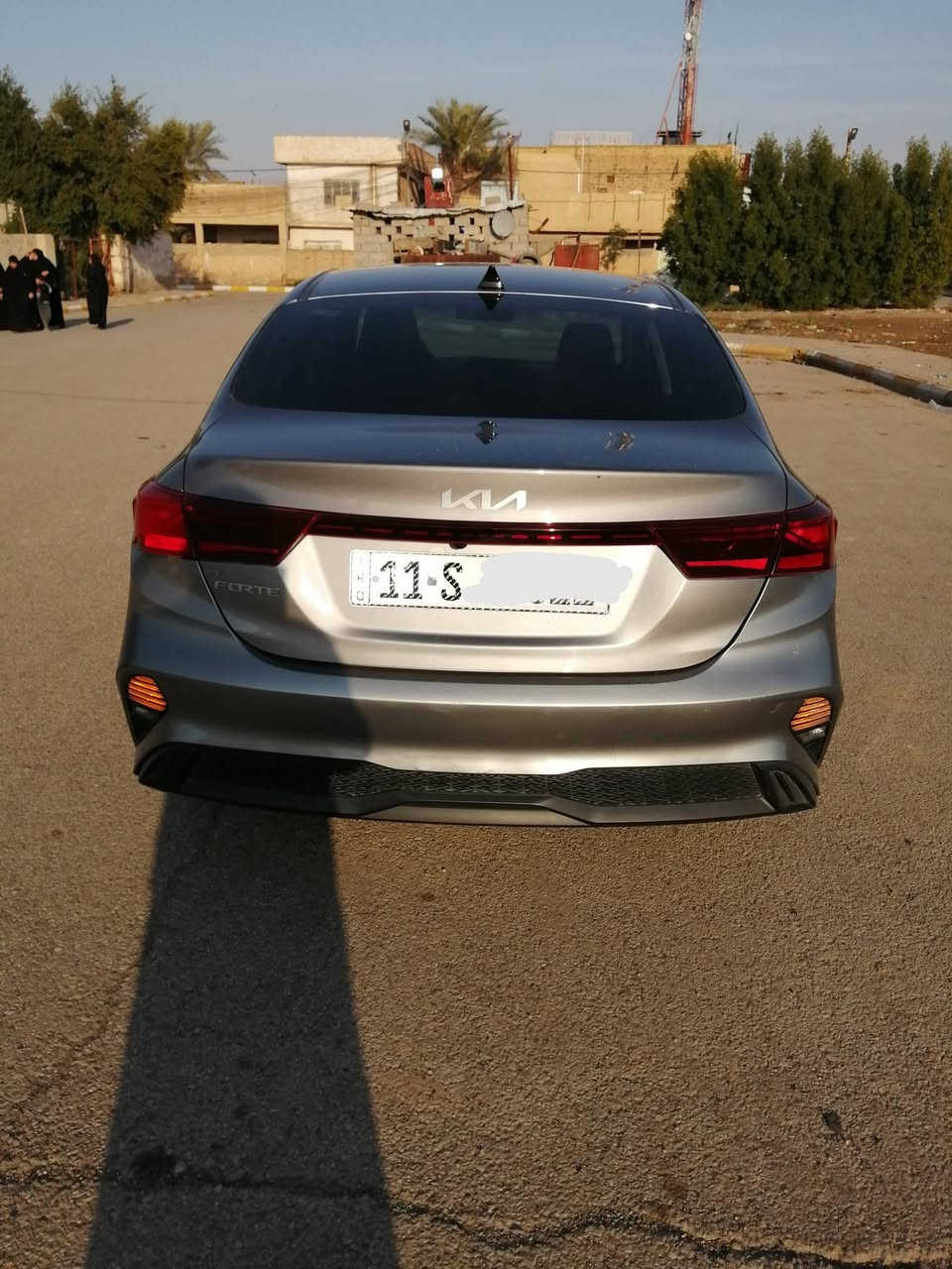 الحمد لله الذي حمد نفسه قبل أن يحمده الحامدون وأثنى على آلائه قبل أن يثني عليه المثنون والصلاة والسلام على الذي يُنادي يوم القيامة (أمتي أمتي).
مسؤولو الگروب المحترمون، سلام من الله عليكم ورحمة منه تعالى وبركات، تكرماً لا امراً...
عرض سيارة للبيع في گروبكم المحترم، السيارة نوع فورتي موديل ٢٠٢٢، وارد أمريكي، ماشية ٥٤ ، رقم بغداد حرة، محرك ٢٠٠٠، رقم دولي هزة جاهزة، من أراد صور الحادث في أمريكا رقم الشاصي مرفق ضمن المنشور،، فيها صبغ في جهة السائق، السيارة بحالة جيدة جداً ولا ينقصها أي شيء، السعر ١٥٠ $، للإستفسار الإتصال على الرقم ***********، العنوان :كوت، داموك، الحقوقيين، شارع عمارة كاظم عبيد، علماً أن البائع غير متواجد على الفيس ومن الله التوفيق والسداد.
