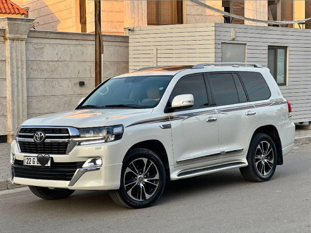 السلام عليكم

تويوتا لاندكروز  شركات

2021   رقم اربيل الجديد باسمي تضليل سنويه 

مكفوله من صبغ وتبديل 

المواصفات

سلايد 

كراسي جلد   
 

تشغيل عن بعد اصلي

شاشة اصلية 

مري قلاب

تحكم ستيرن 

دبل ماوس

انارة ترحيب 

ثلاجة

فوريل 

حساس امامي+خلفي

اشارة بالمري

شاشه اعطال 

بوصله 

وباقي المواصفات المعروفه

سياره حيل جديده اي نقص مابيه كير محرك بلادي  

مكاني بغداد حي الجامعه 

***********

السعر510 وبيها مجال للشراي
