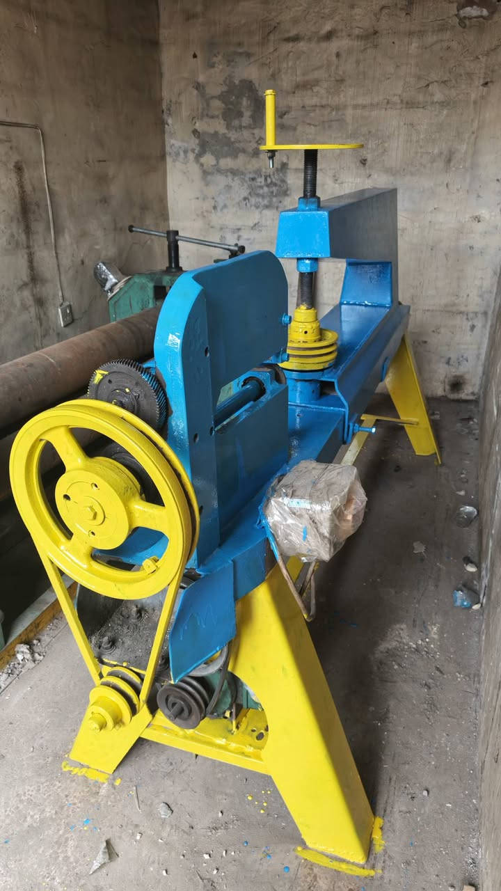 مقص دوار اكبر حجم يكص 160سم مدور كامل ماطور وسويج كهربائي للاستفسار ***********
