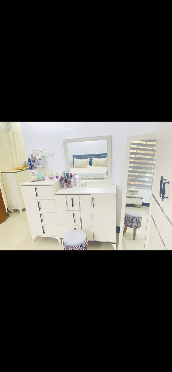 غرفة نوم تركي 9قطع نضيفه كلش ب٨٠٠ وبيها مجال بسيط


**إذا كنت صاحب هذا الإعلان وتريد حذفه لأي سبب، رجاءا أرسل رسالة إلى الدعم الفني**