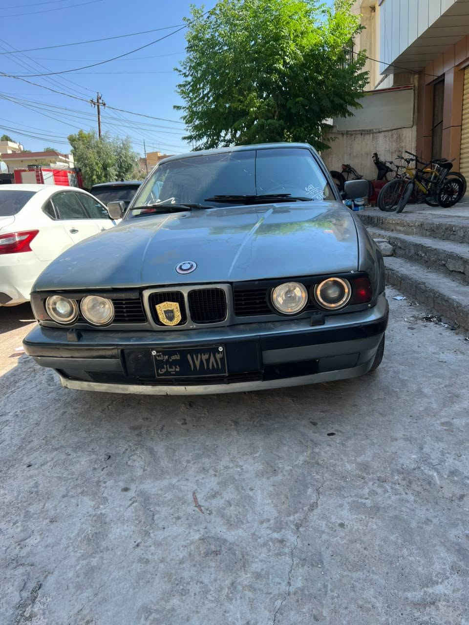 بيم موديل 1991مه كينه 520گير عادي كيرو مه كينه به شه رت سه نه وي و واجي هه ي له گه ره عه سلي جار جام كاره باي دعامي بشته وه M سعري 21و معامله ي برايانه شوين ئاكرئ *********** اكر, نينوى
