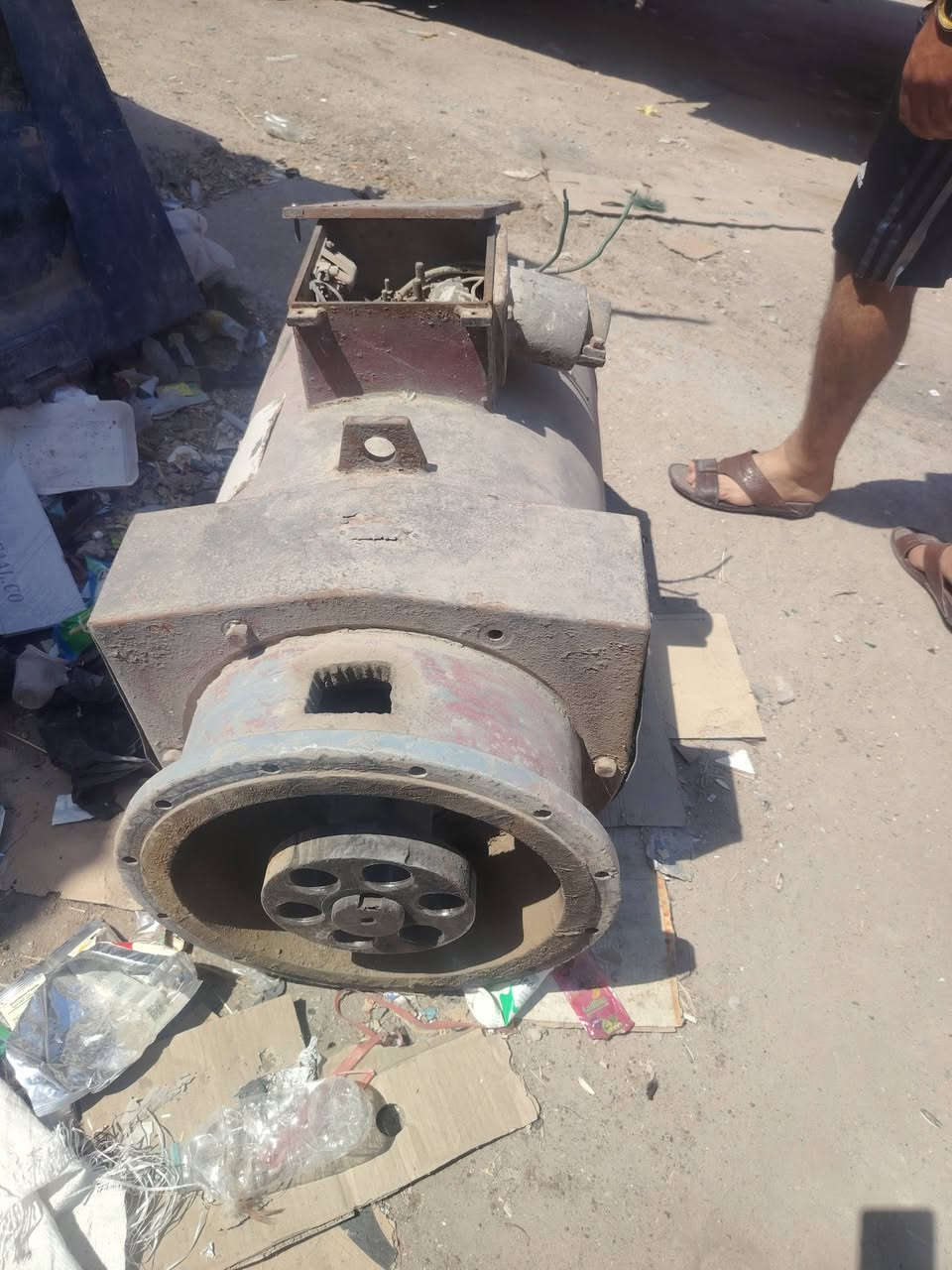 ملف 80 كيفي شغال
البيع مكان بصره مقابي سجن حمدان
رقم ***********
