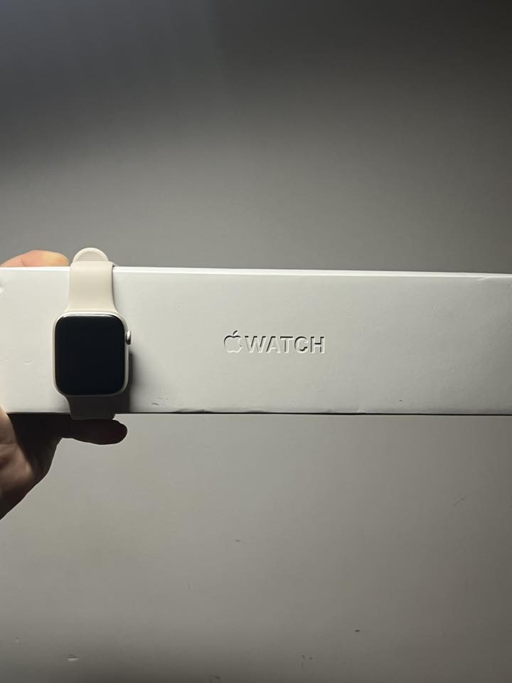 ‏‎ساعة ابل واج سيريس 8
‏‎حجمها : 45 mm

‏‎نسبة البطارية : 95 %

‏‎نسبة النظافه : 100 %

‏‎لون : ستار لايت starlight

للتواصل على هذا الرقم واتساب فقط

***********
