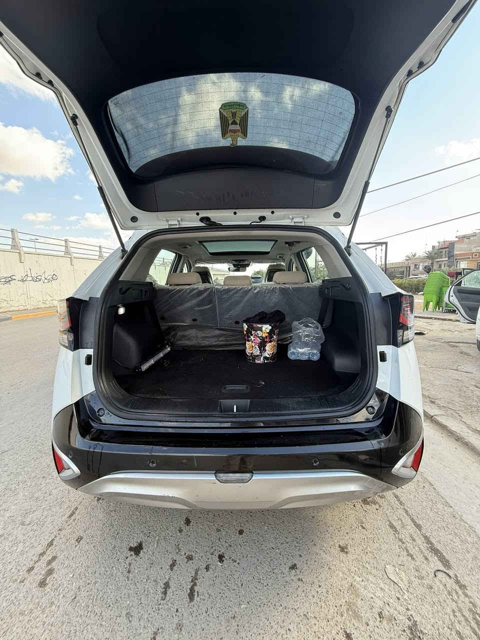 السلام عليكم
سبورتج خليجي 23

مكفوله كفاله عامه

ماعده ربع جاملغ السايق صبغ 

سياره فول مواصفات 

محرك دوش 2000

ماشيه 46km

بصمه تشغل بعد 

بانو رامه

كشنات كهرباء

تدفئه كشنات ستيرن

تبريد قطعتين

سايد بريك بصمه كهرباء 

اشاير مري شفط ترحيب عند الاقتراب رادارات

حساسات امامي خلفي 

باقي المواصفات معروفه 

سعر 227

العنوان بغداد حي القاهره قرب سوك علي النعمه 

ممتواجد ع فيس ***********
