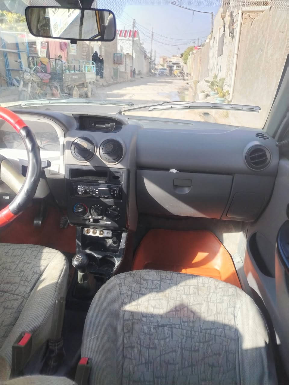 سايبه موديل 12 رقم بغداد سنويه ماصاقطه  السياره جاهزه كير مكينه حداديه مكفولات  اترايك وين متريد السياره مااندل راعيه  السعر ١٥  مكاني نجف  ***********
