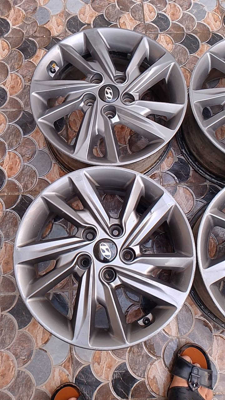 تخم ويل كب نضيف حجم 16 للبيع 
يرهم عله النترا لا عواج ولا كسر
السعر 300 الف بي مجال للطيبين
مكان البصره التنومه
***********
