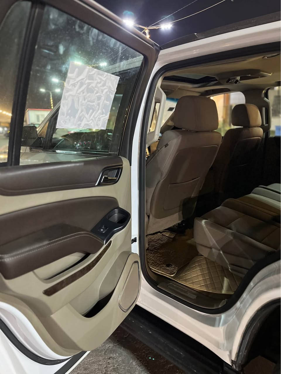 السلام عليكم تاهو 2015خلجيه LTرقم بغداد انكليزي باب خلفي كهرباء فتحه سلايت حساس خلفي امامي شاشه قاصه 2قاصه  كشن رجاج داخلي بيجي تخم تاير مكينه وكير جدد كلش حداده توه مسويه جديده ماشيه 148الف كيلو مكفوله من ضربه وتبديل ما عده كارت وره با مدكر الخلفي كد شبر مكان البصره *********** البصرة, العراق
