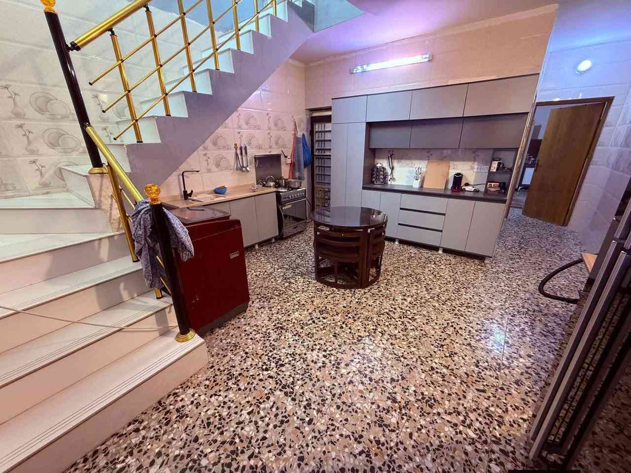 بيت للبيع جديد زراعي سند 25 ملك شخصي إقرار محكمة  مساحة البيت 100متر واجه 5 نزال 20 والمنطقة من ضمن القرار الجديد تتحول سند طابو صرف السعر  43 مليون بي مجال بسيط كولش الموقع بغداد منطقة بوب الشام يم مجمع الأرض الزكية مدخل المعسكر الاتصال على الرقم ***********
