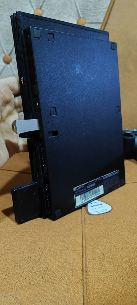 مرحبا 🙋
عندي هاذ بلي 2 
جان مضموم وهسه طلعنا كلش نضيف وزنه ثقيل 
ممفتوح ابد ونضيف كلش 
ماعرف بي 35 لعبة 
سعره 50 الف


**إذا كنت صاحب هذا الإعلان وتريد حذفه لأي سبب، رجاءا أرسل رسالة إلى الدعم الفني**