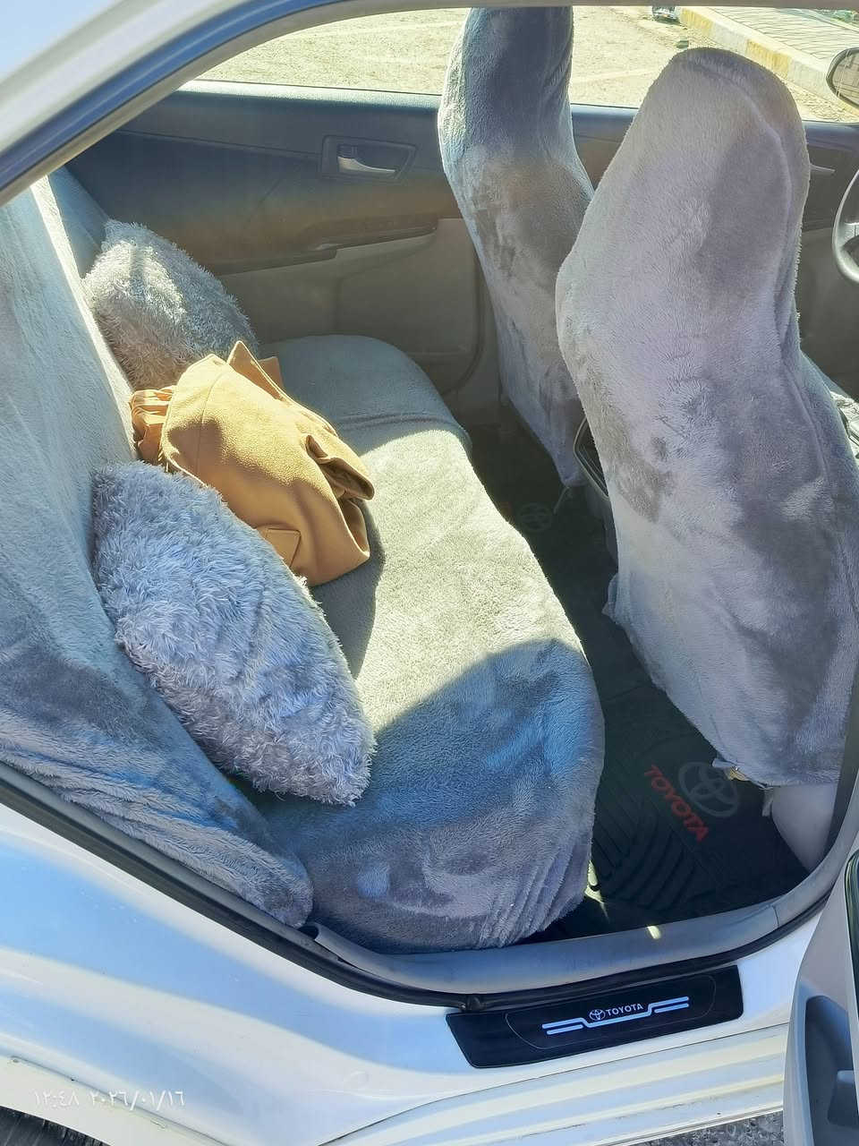 السلام عليكم
للبيع كامري 2012 امريكي ٤سلندر مكينه 2500 شرط كير شرط
مابيها ضرر فقط خشم الجاملغ بدون دواخل وبدون ايرباك
مواصفاتها معروفه نضام Eco شاشه كاميرا تحكمات ستيرن مثبت سرعه سياره حلوه ونضيفه رقمها دهوك بأسمي تحويل ثاني يوم ومكاني سامراء
السعر 143 وبيها مجال بسيط استفسار ***********
