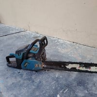 وبركاته منشار بانزين للبيع شغال شرط الفحص السعر 70 ألف هاتف 0782480262...