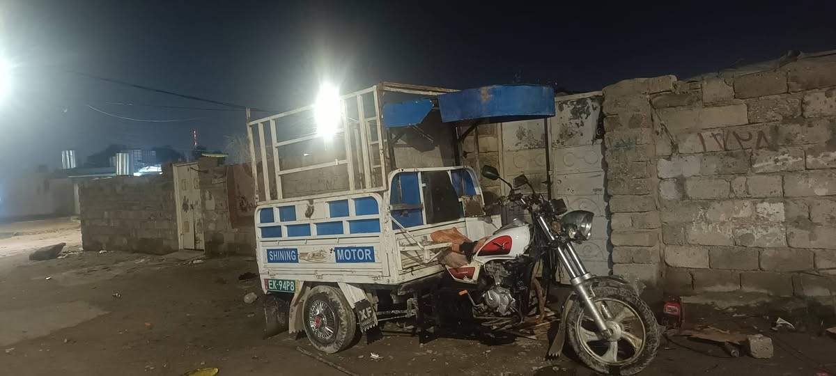 السلام عليكم شباب ستوته للبيع موديل 19 محرك 24 شاصي مضروب باج السعر مليون و100 بيهاجج***********
