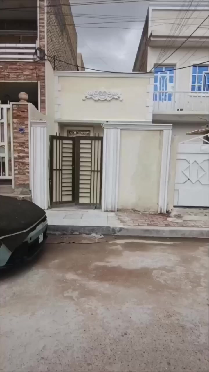 دار للبيع  مساحة 75م   طابق واحد
(( طابو ملك صرف))   

العنوان /🗺  بغداد الحسينيه منطقة المخابرات خدمات كاملة 
(( الدار جاهز للسكن)) 
 موقع جيد       سعر 63

للتواصل / *********** 
مكتب الأسكان🏦
