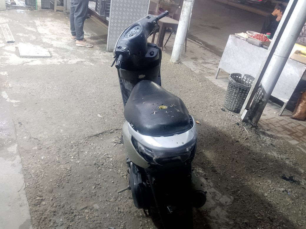 دراجه بريز للبيع السعر 300
بغداد سبع قصور 
***********
