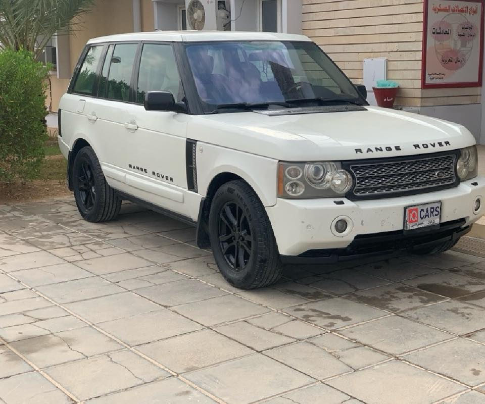 للبيع او المراوس
رانج روفر فوك موديل ٢٠٠٥ كركوك بيها نقص بالاضبارة  
ملاحظة (وهسه المرور فاتحين  تسجيل جديد لمدة شهر  )
السيارة  گير اوتماتيك و محرك ٨ سلندر  ٧٤٤ متياز BMW داينمو ماء بلادي  .
السعر٧٥ $ وبيها مجال 
مكان السيارة في الفلوجة
للتواصل، واتساب  [***********].
