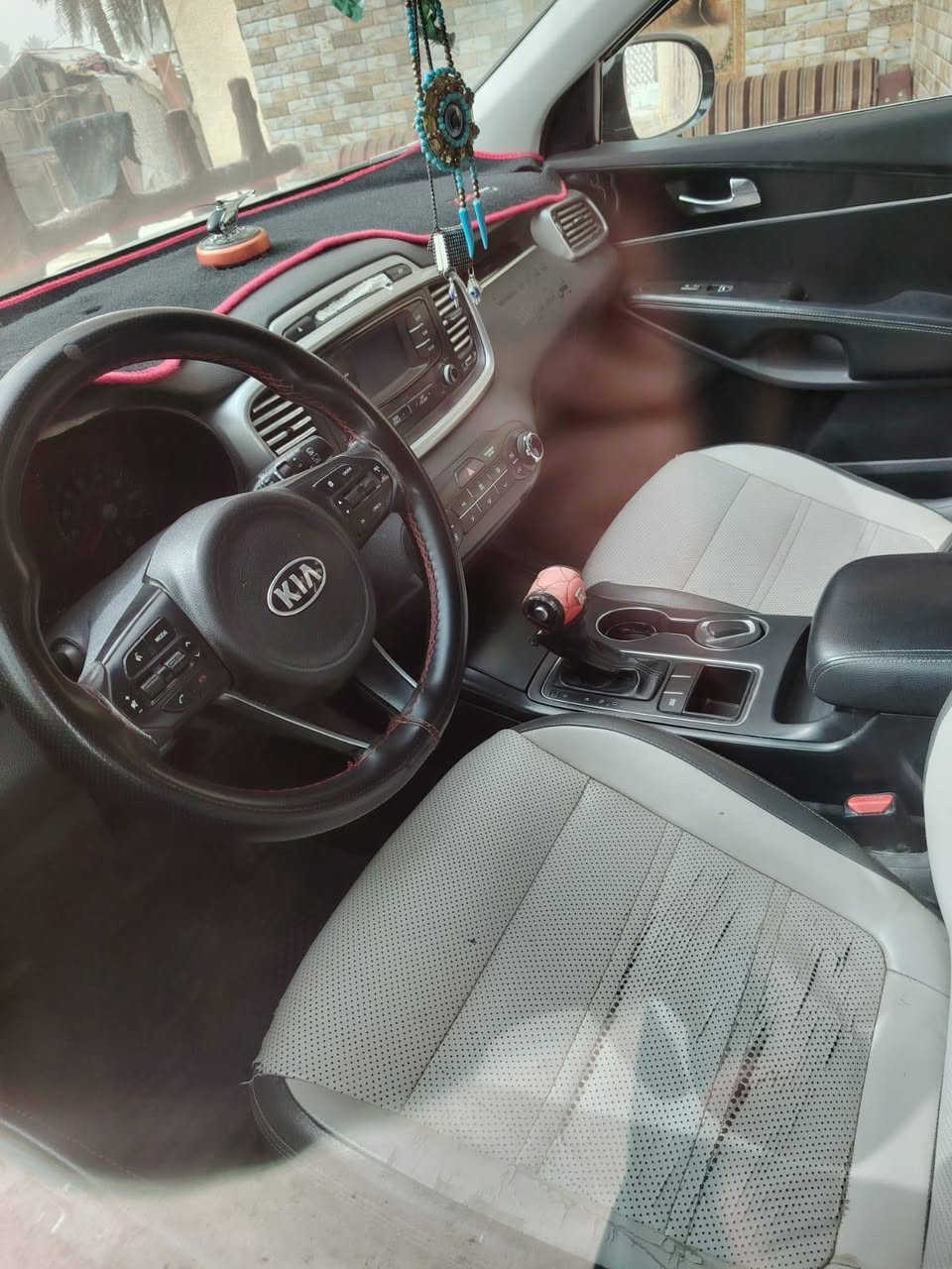 السلام عليكم
#للبيع كيا سورنتو 18 وارد امريكي
حادث بنيد وجاملغ 
السعر210 وبيها مجال
***********
