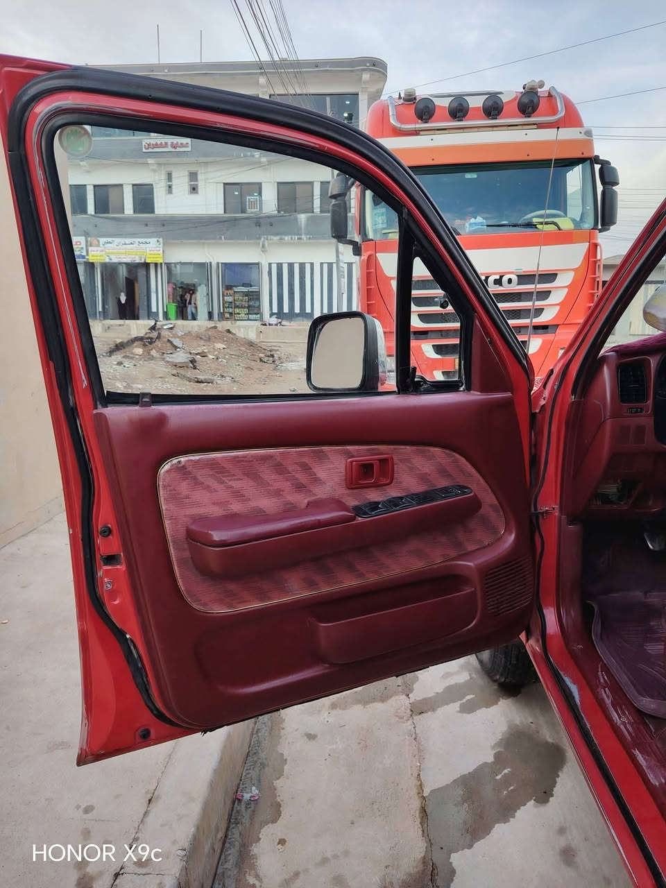 سلام عليكم سياره بيكم موديل 🇯🇵99 كاربون بانزين بي سياره مكفوله من الضرر تبريد شغال🧊 شرط التحويل مكان السياره الموصل الايمن الرقم *********** لاستفسار
