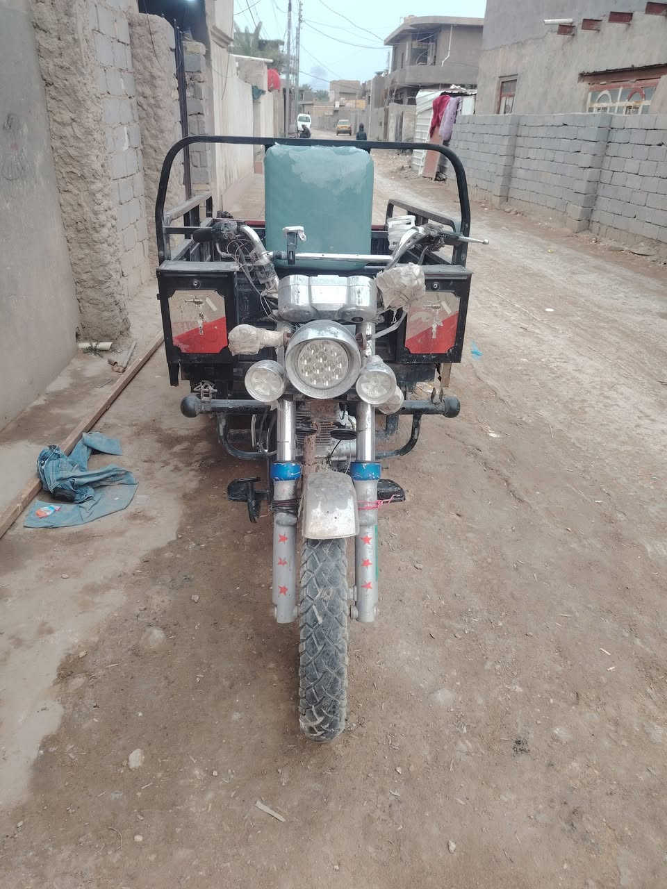 من رخصة صاحب الكروب
هاي ستوته موديل 2018 ستوته ركبه وشاصي مكفوله 
مكينه بجيس سبانه مامحطوط عليه ستوته كامله كلها 
كهربائيات وغيرها مكانها بابل ابو غرق وسعرها 1300 واحد وتلثميه وبيها مجال لطيبين رقم تلفون ***********
مامتواجد على الفيس
