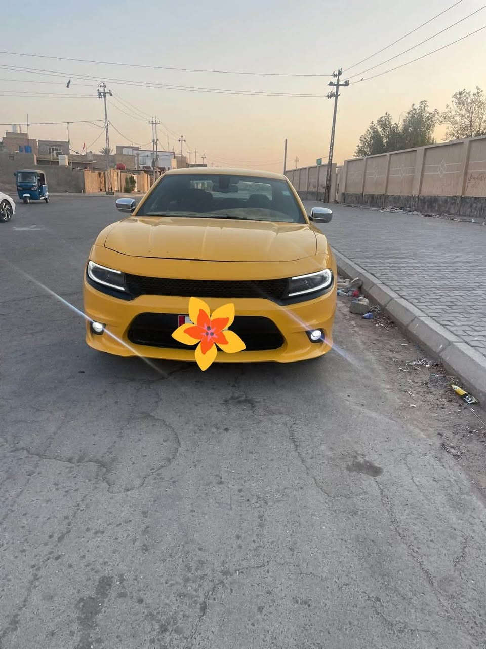 السلام عليكم شباب جارجر موديل ١٨ للبيع رقم بغداد انكليزي حادثه جاملغ وبنيد سياره جاهزه مكينه وكير واكسن وحداديه وتخم تاير للاستفسار الاتصال ***********
