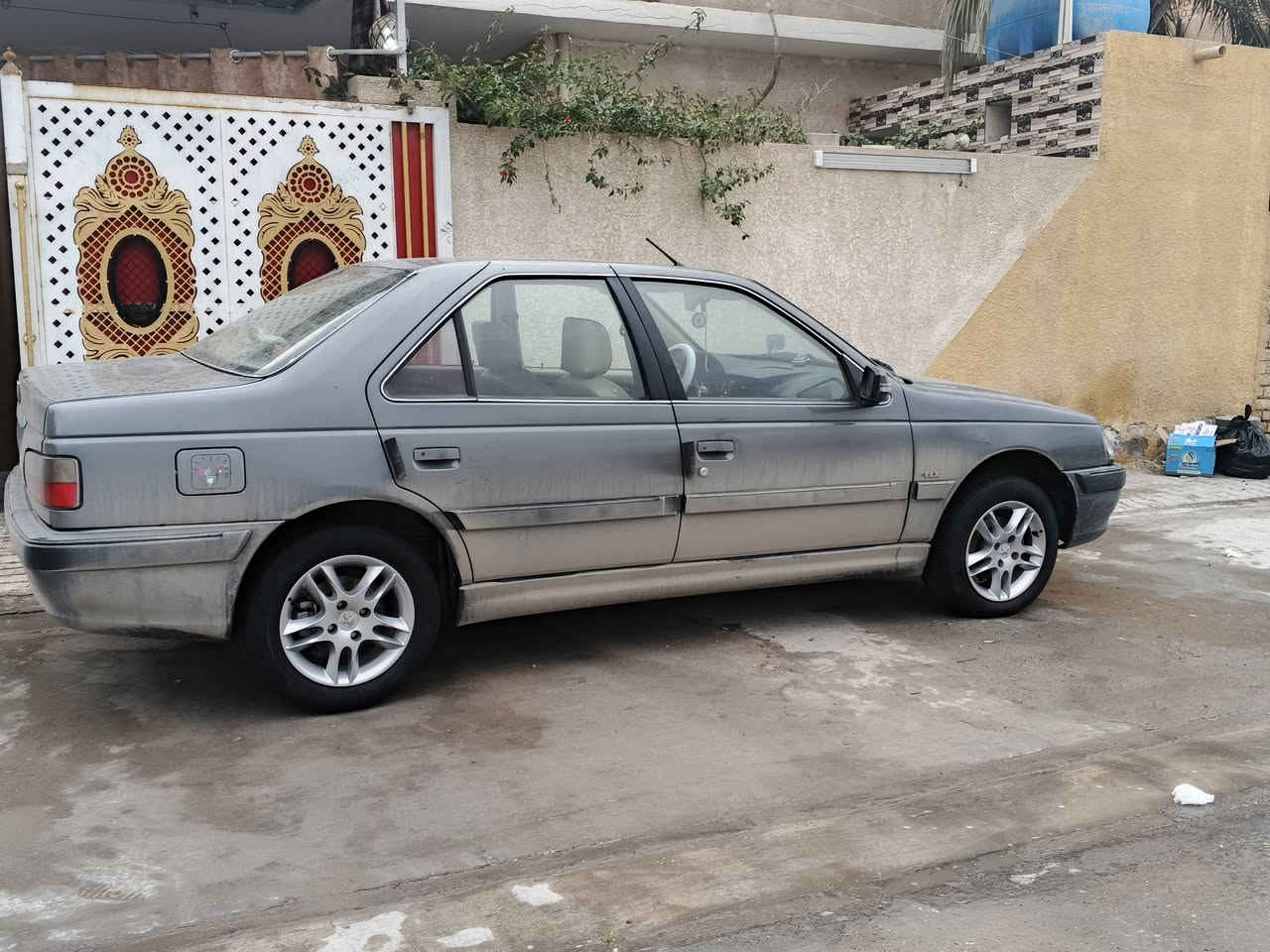 بيجو بارص موديل 2024السياره نضيفه وبلاديه استخدام بيت فقط مكاني كوت مركز المدينه***********
