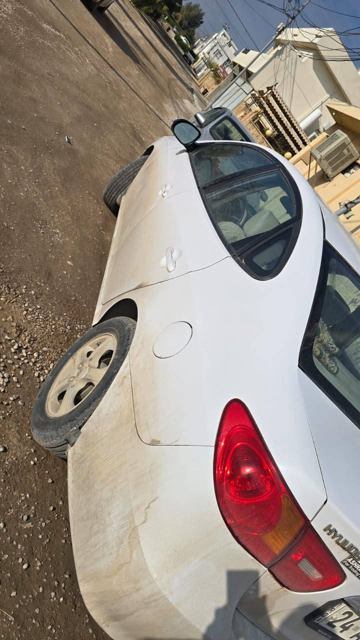 السلام عليكم النترا ثلجي المرغوب 2011 على وضع شركه بدون صبغ وبدون اي ضرر  وكاله وتحويل السعر 115 وبيه مجال رقم الهاتف ***********‏
