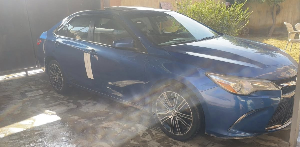 كامري موديل 2016 امريكي فئة XSe سبيشال فول بصمة فتحة سقف (سلايت) ومواصفات الفول معروفة ..محرك 2500 مفتوح كازكيت...شرط لاصرف ولانفخ ولا بخار وبدون راجز...طخم تاير جديد...صدر امامي خلفي بحالة ممتازة..تبريد+ تدفئة شغال..رقم سليمانية دولي هزة وسنوية جديدة...ضرر السيارة بوند فقط..والباقي مكفول ورقم الشاصي مرفق معّ الصور..
السعر المطلوب (145) وبي مجال قليل...
للأستفسار:
***********
***********
مكان السيارة/الشرقاط...
