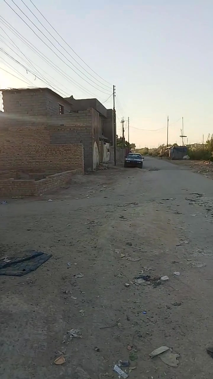 سلام عليكم بيت مساحه 230 ركن ع شارعين وجه ع شارع ريسي خدمات كامله خطين ماء  خطين كهرباء المكان قرب السيطره الشرطه الاتحاديه مال نهروان الاستفسار ع رقم ***********

