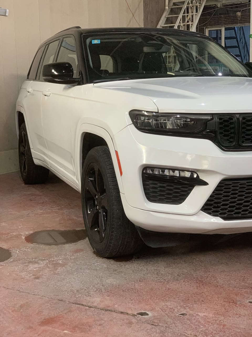 جيب موديل ٢٠٢٣ امريكي ماشية ١٧ ميل رقم بغداد جديد فول فول مواصفات حادث ربع بنيد وجاملغ والباب قليل 
سعر ٢٩٠ وبيهة مجال ***********  مكان بياع
