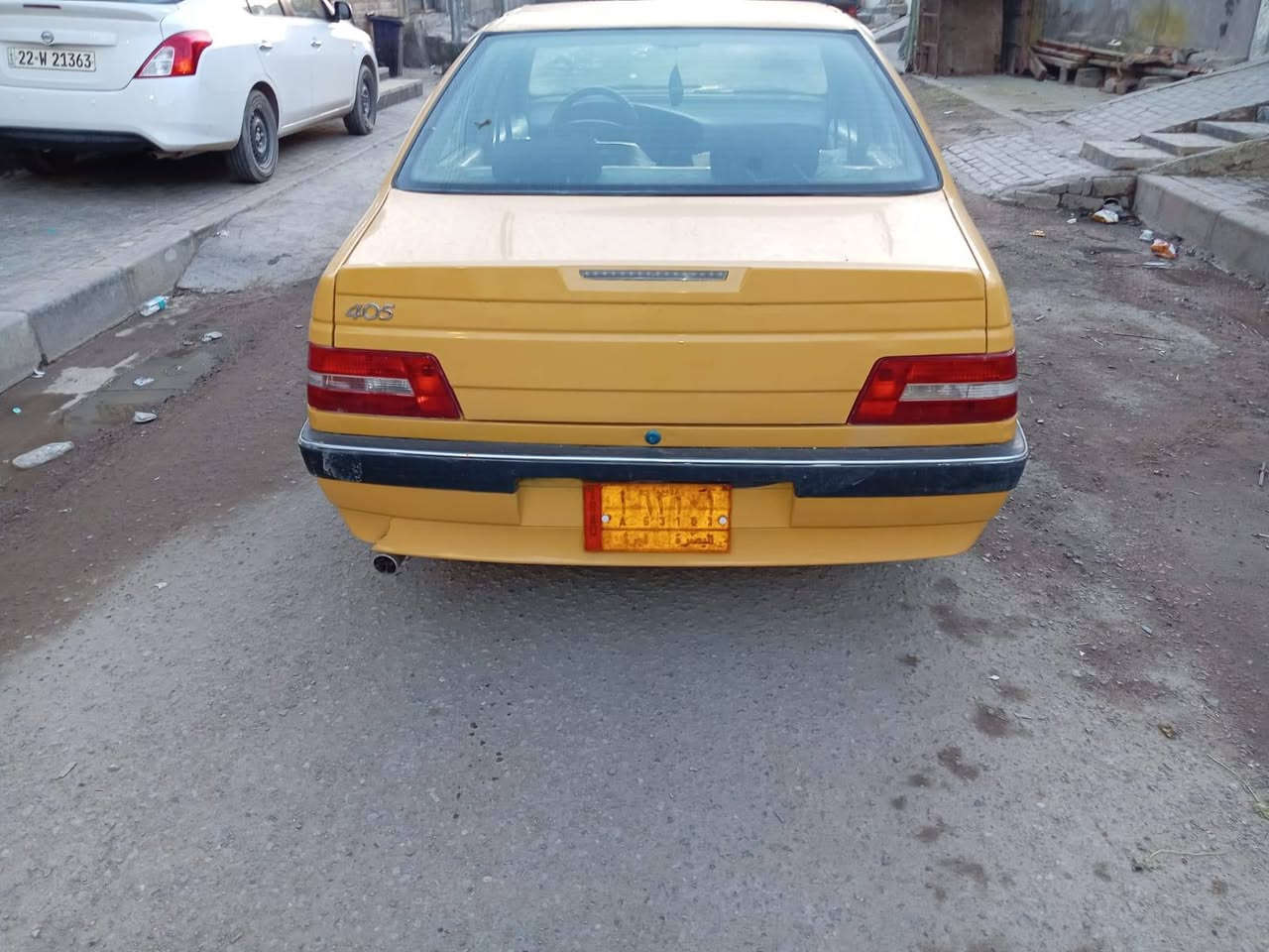 سلام عليكم
بيجو 405 مديل 2016 
مكينه كير كفاله المكينه صار شهر من شديته جديده
مشط جديد حداده جديده تخم تاير جديد تبريد تدفئه كله شغال البديه كفاله من ضربه وتبديل سنويه لل 2029 مصفره هيئه وغرامات
سعر وبيه مجال مكاني بصره حيانيه رقم ***********
*********** البصرة, العراق
