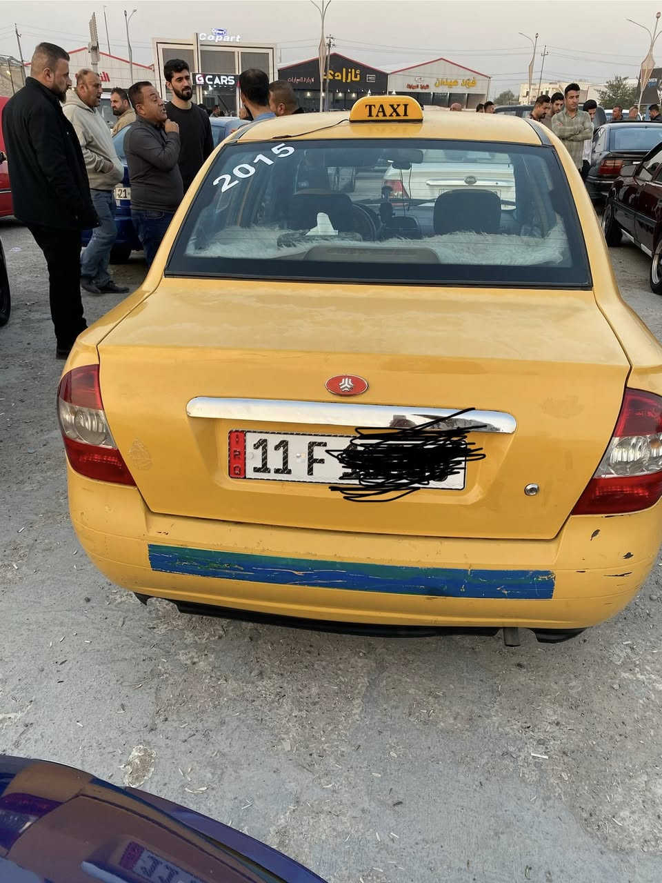 سلام عليكم طيبة موديل 2015كير و محرك خير من الله الگشر گدام عينك رقم جديد سنويه لحد شهر 11جديدة دواخل نظيفة كوبون بنزين بيه هيئة و غرامات اني مسؤل عنه رقم بغداد سعر 41 وبيه مجال ***********مكان السيارة طوزخورماتو
