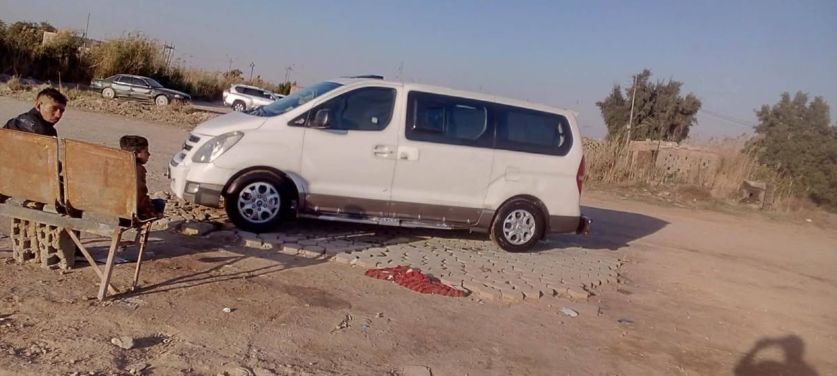 سلام عليكم ستاركس للبيع ٢٠٠٩بيه جاملغ وباب صبغ محوره مسكر صارشهر سياره جاهزه تخم تاير سدروره وگدام/*********** سعر١٤٠
